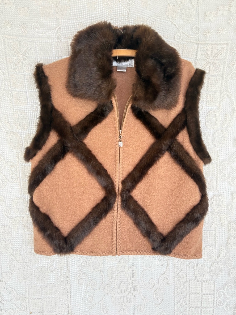 Vintage 80s 90s Lisa international Camel Wool Vest with Dark Brown Fur Trim
